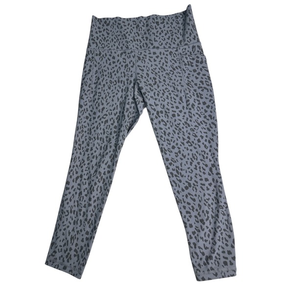 Athleta Pants - Athleta Salutation Stash Pocket II Printed 7/8 Tight Leggings Small‎ Blue